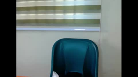 xcreamypussy online show from February 21, 2025, 7:01 am