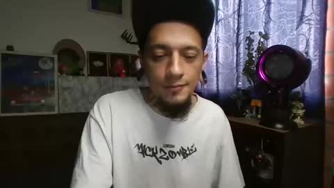 xdantex19 online show from April 16, 2026, 3:02 pm