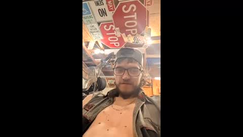 xdewx24 online show from April 25, 2026, 5:32 am