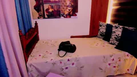 XDirtymistressX online show from February 19, 2025, 8:44 am