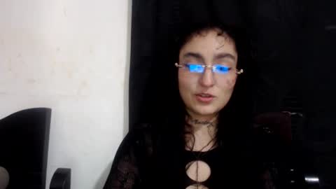 xdulce_maria1 online show from May 20, 2026, 2:23 pm