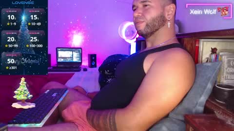 Xein Independent Model online show from December 8, 2024, 3:02 pm