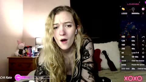 EllieeRose online show from February 4, 2025, 10:55 pm