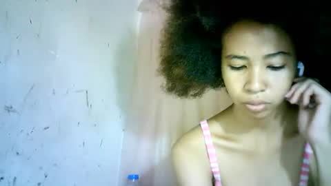 xenna610827 online show from February 20, 2025, 2:24 pm