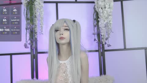 xenomy online show from March 10, 2025, 11:42 am