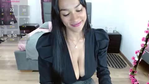 Dianne online show from October 22, 2025, 7:02 pm