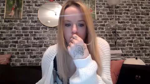 Snapshot of xhotmilf87x chatting on February 1, 2026, 9:57 pm Milfi online show from February 1, 2026, 9:57 pm