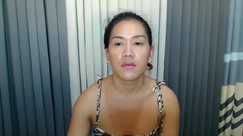 GWEN THOMPSON .......   online show from March 2, 2025, 6:27 am