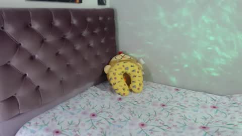 Xia online show from January 15, 2025, 11:19 pm