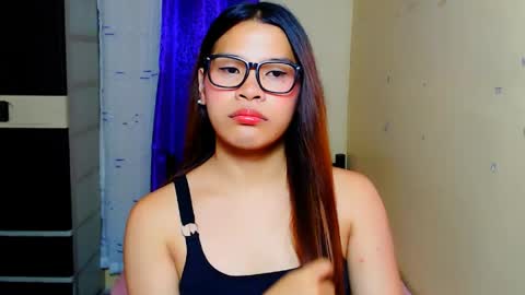 Xia Addison online show from May 5, 2026, 6:21 am