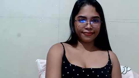 Snapshot of xiaomeee chatting on October 27, 2025, 9:35 am xiaomeee online show from October 27, 2025, 9:35 am