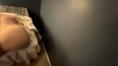 xicekingx online show from November 25, 2025, 4:45 am