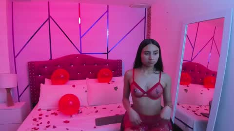 Snapshot of ximena_vasquez8 chatting on February 15, 2025, 2:15 am Xime  online show from February 15, 2025, 2:15 am