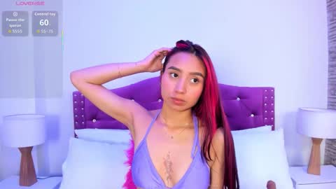 Snapshot of ximena_vasquez8 chatting on September 9, 2025, 3:17 am Xime  online show from September 9, 2025, 3:17 am