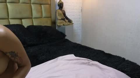 ximena online show from April 17, 2026, 8:01 pm