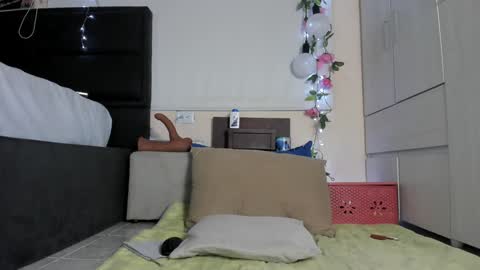 Snapshot of ximtia_xs chatting on January 9, 2025, 12:30 pm ximtia online show from January 9, 2025, 12:30 pm