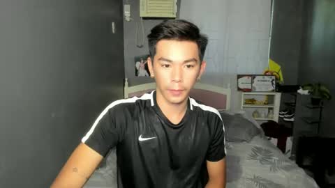 Snapshot of xkhen_damienx chatting on February 20, 2025, 7:01 am Khen online show from February 20, 2025, 7:01 am