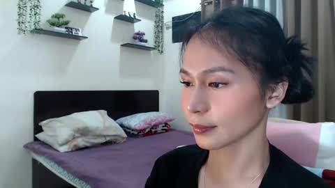 Snapshot of xlovely_destinyx chatting on May 12, 2026, 7:44 pm Alice online show from May 12, 2026, 7:44 pm