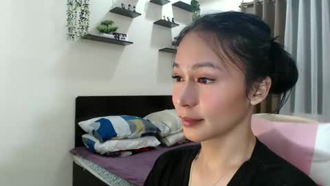 Snapshot of xlovely_destinyx chatting on May 18, 2026, 5:52 pm Alice online show from May 18, 2026, 5:52 pm