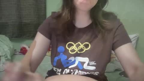 Luna online show from December 22, 2025, 5:15 am