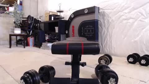 XLWeapon online show from October 1, 2025, 6:25 pm