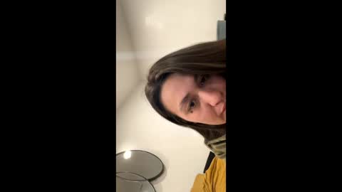 Moanxxxa online show from April 4, 2026, 10:51 pm