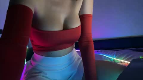 XMollyLoveX online show from April 2, 2026, 7:11 pm