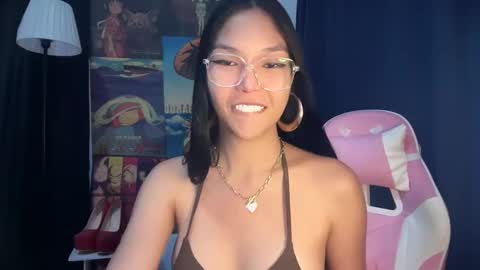 Snapshot of xmonica_cummerx chatting on February 6, 2025, 7:35 am Sweet Monica online show from February 6, 2025, 7:35 am