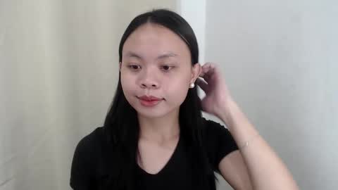 nathalie online show from March 17, 2026, 2:38 am