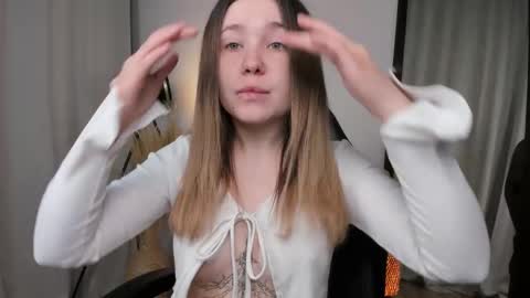 Milana online show from February 8, 2026, 6:39 am