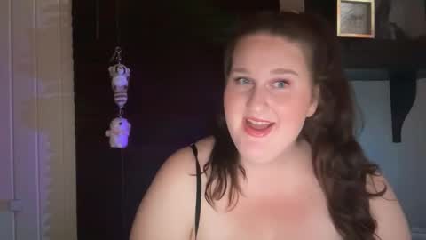 xopeachybaby online show from May 10, 2026, 5:34 am