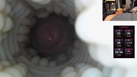 Snapshot of xoxowtf chatting on December 15, 2025, 4:28 am xoxowtf online show from December 15, 2025, 4:28 am