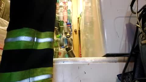 Xploringus online show from November 1, 2025, 5:48 pm