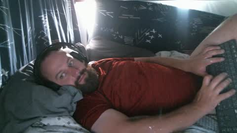 Red online show from January 22, 2025, 4:55 am