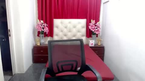 Snapshot of xsexyninedollx chatting on February 9, 2025, 8:54 am Cleo de nile online show from February 9, 2025, 8:54 am