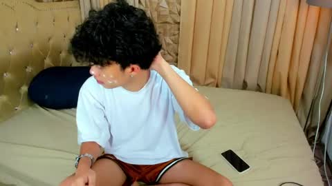 xsianhotcocxx online show from April 19, 2026, 4:17 pm