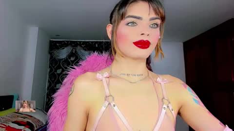 Snapshot of xthesexyboyx chatting on October 18, 2025, 7:42 am Femboy Exotic online show from October 18, 2025, 7:42 am