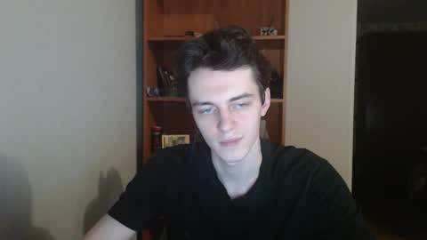 traqqq online show from November 11, 2025, 5:57 pm