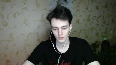 Snapshot of xtraqqq chatting on April 3, 2026, 9:35 pm traqqq online show from April 3, 2026, 9:35 pm