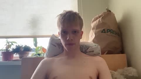 xtraxxlucas online show from September 17, 2025, 1:46 pm