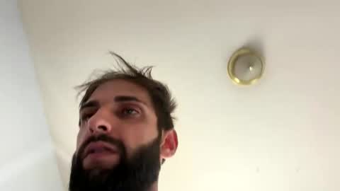 xundera online show from April 3, 2026, 10:52 pm