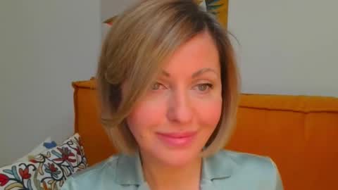 xvaleriax0 online show from February 1, 2026, 7:23 pm