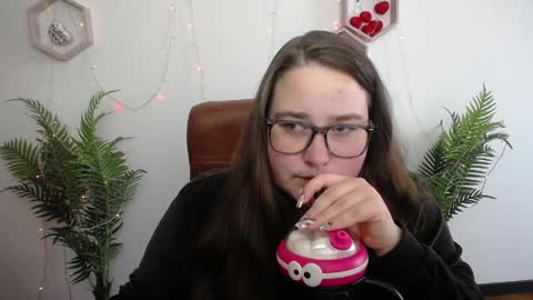 xx daniella xx online show from April 13, 2026, 6:30 am