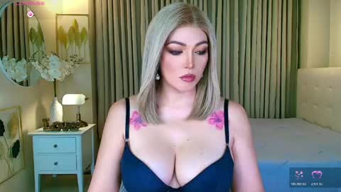 Snapshot of xxbedroombeautyxx chatting on May 10, 2026, 11:21 pm MISS NATALIA online show from May 10, 2026, 11:21 pm