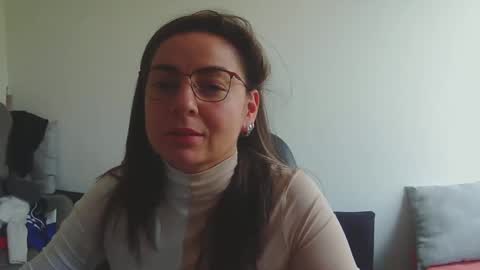 Snapshot of xxbeyotaxx chatting on October 21, 2025, 8:42 pm beyota online show from October 21, 2025, 8:42 pm