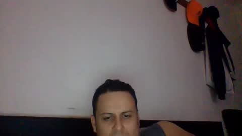 xxhardbodyx online show from January 6, 2026, 7:39 pm