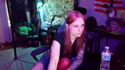 Lilith online show from May 19, 2026, 1:56 am