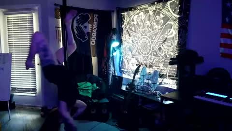 Lilith online show from May 19, 2026, 11:33 pm