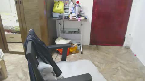 Snapshot of xxsexypinayxx chatting on May 2, 2026, 12:21 pm xxsexypinayxx online show from May 2, 2026, 12:21 pm