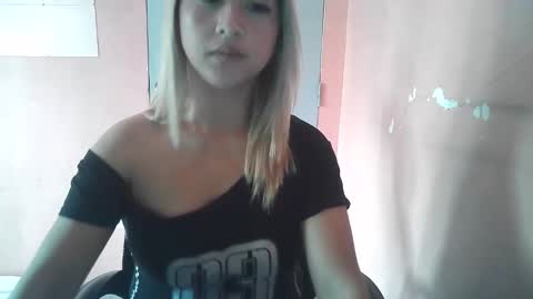 Snapshot of xxsugarpopxx chatting on December 5, 2025, 2:31 am xxsugarpopxx online show from December 5, 2025, 2:31 am